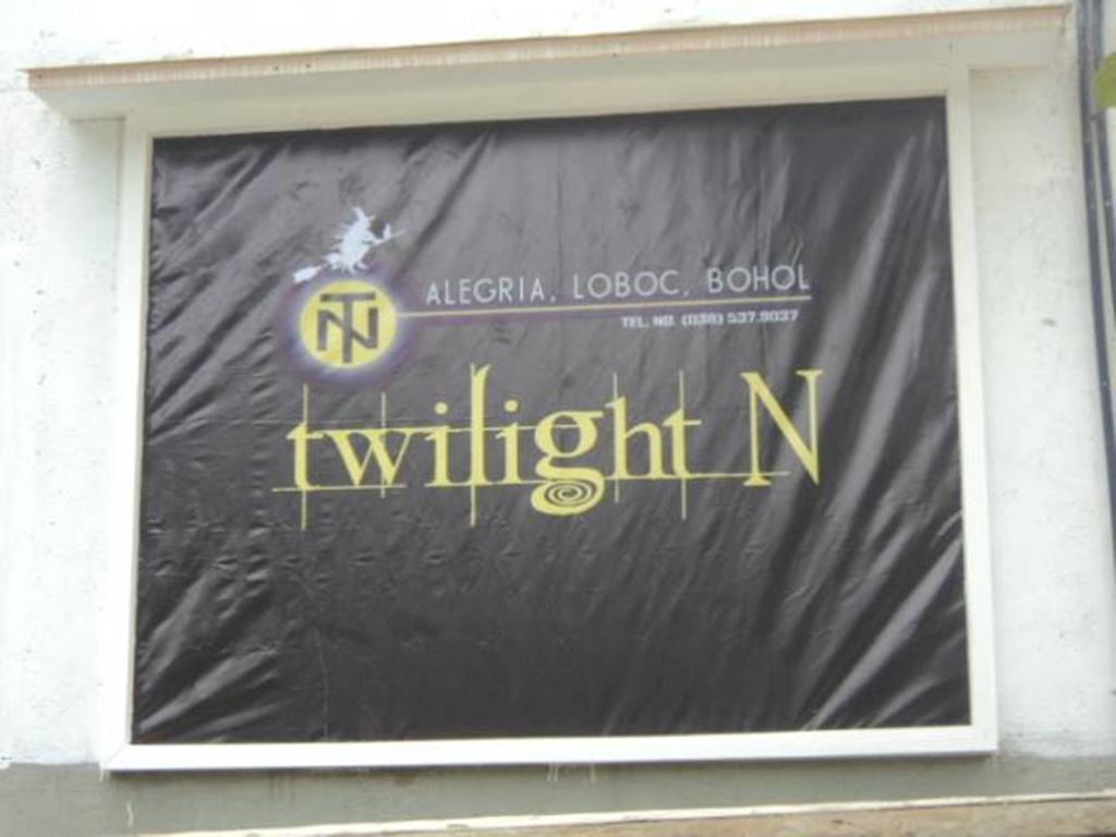 Twilight N Hotel Loboc Ruang foto